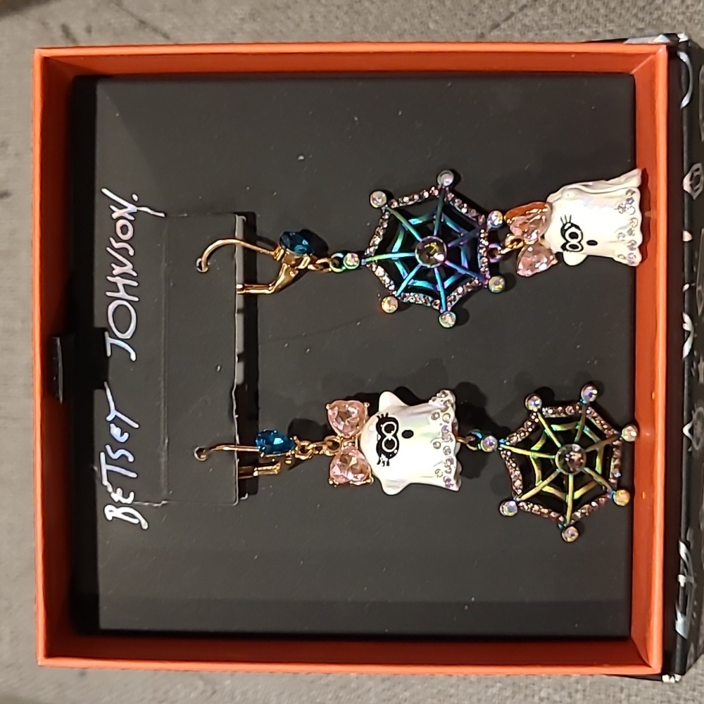 🎃HALLOWEEN IS COMING!🎃 NWT Betsey Johnson Halloween earrings